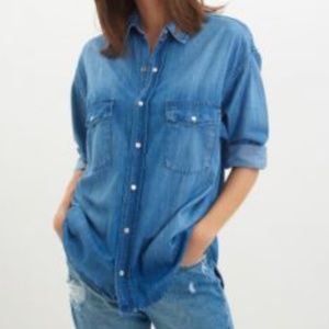 SALE ☘️ PEARL SNAP BUTTON DOWN DENIN SHIRT